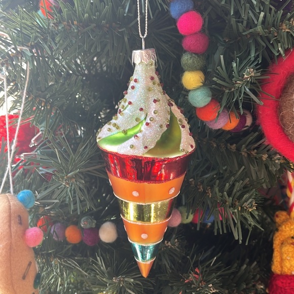 Blown Glass Ornament Swirl Ice Cream Cone - Picture 6 of 6